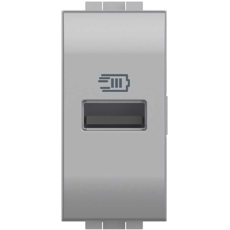Caricatore USB con una porta Tipo A 15W BTicino Light Tech NT4191A